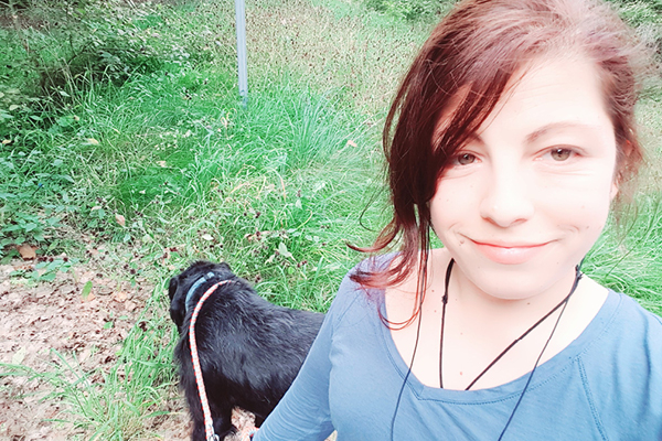 Julia mit Hund